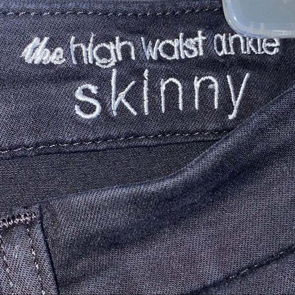 7 FAMK Black High Waist Skinny Ankle Jeans Red Velvet Piping On Sides Sz 27 Y2K - Picture 9 of 15